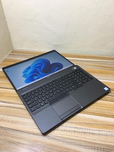 Latitude 5500