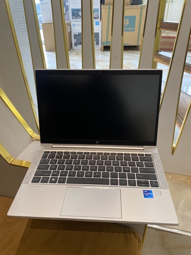 Hp élitebook 830 g8
